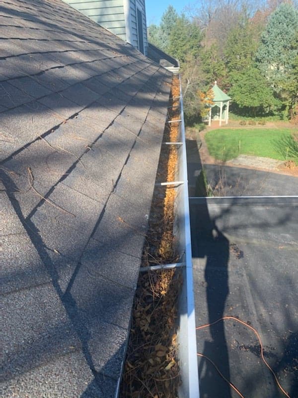 Clogged Gutter Cleaning